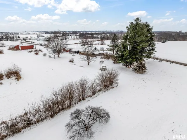 $129,900 | 109 Knox Road 800 North, Galesburg, IL 61401