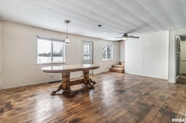 $129,900 | 109 Knox Road 800 North, Galesburg, IL 61401