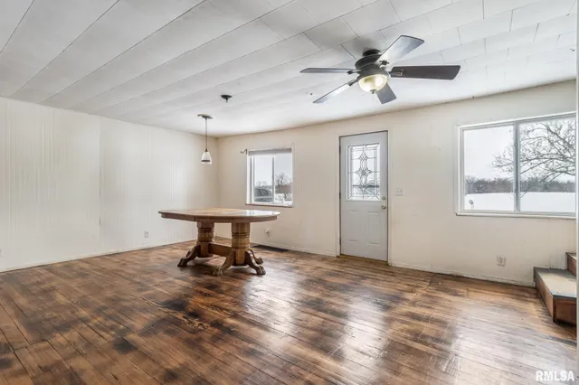 $129,900 | 109 Knox Road 800 North, Galesburg, IL 61401