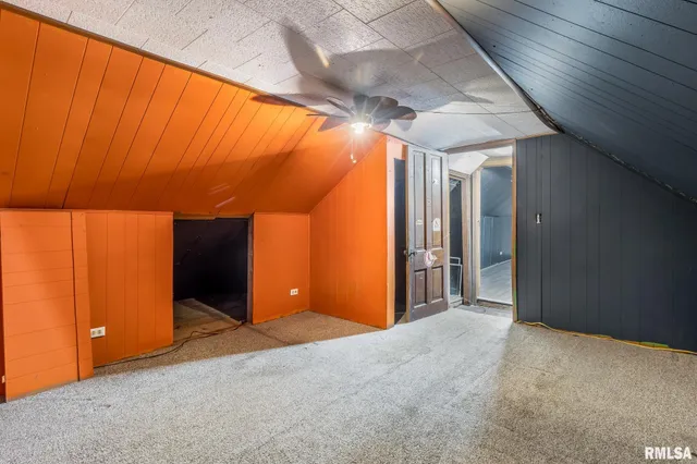 $129,900 | 109 Knox Road 800 North, Galesburg, IL 61401