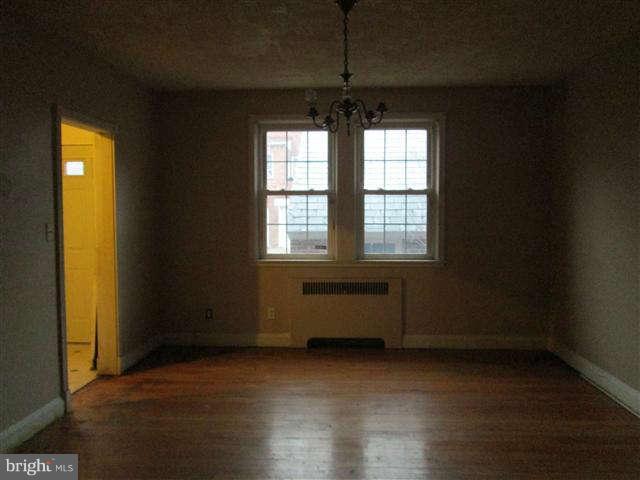 1524 Roundhill Road Baltimore, MD 21218 - Photo 4 of 19 Dining Room