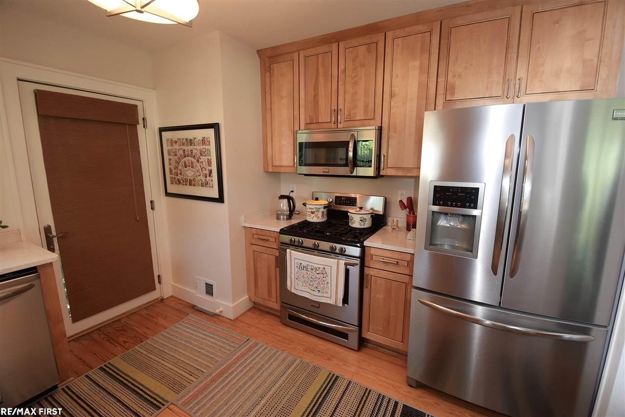 411 Pointe Tremble Road Algonac, MI 48001 - Photo 40 of 49 50047193-39.JPG