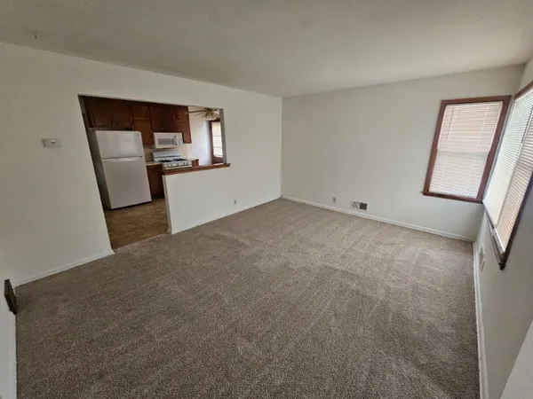 $1,950 | 4101 Lowry Avenue North, Robbinsdale, MN 55422