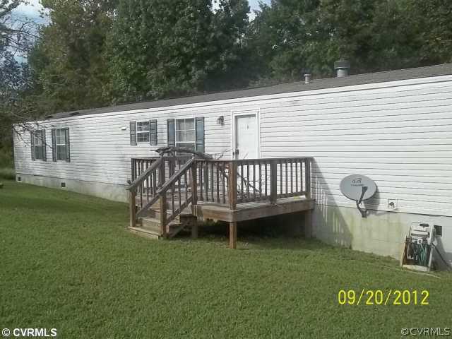 517 Syringa Road Topping, VA 23169 - Photo 1 of 4 Exterior Front