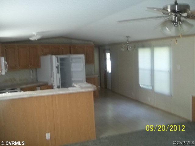 517 Syringa Road Topping, VA 23169 - Photo 3 of 4 Kitchen