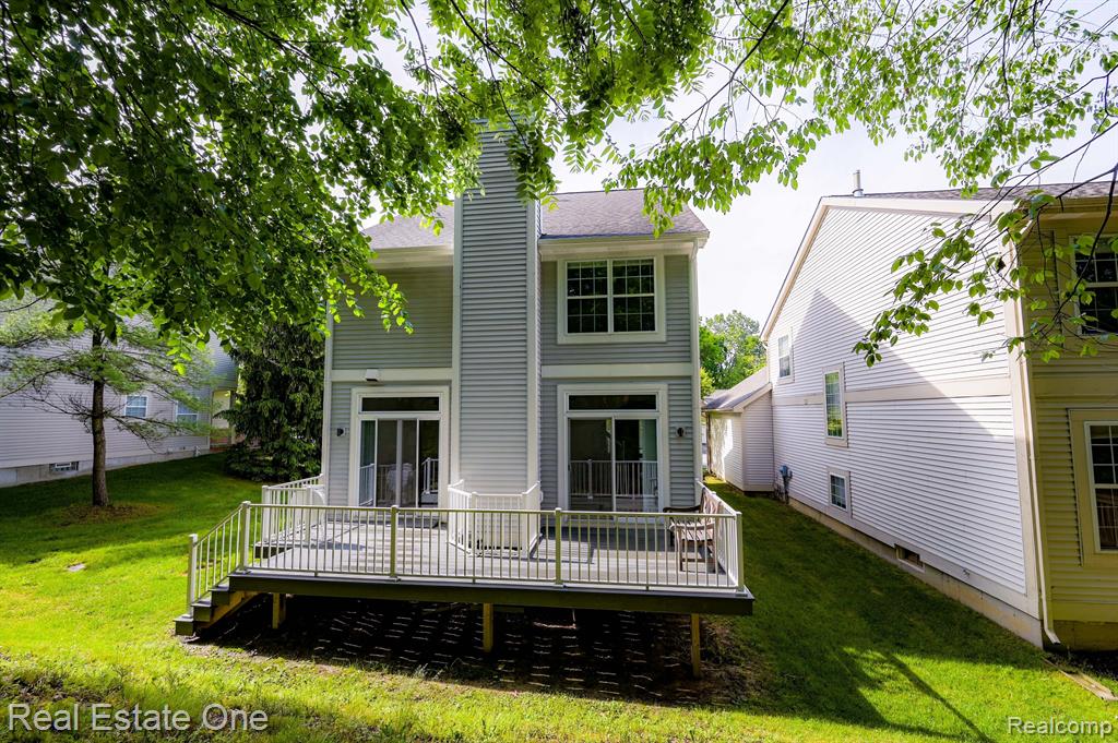 6612 Pond View Road Clarkston, MI 48346 - Photo 8 of 39
