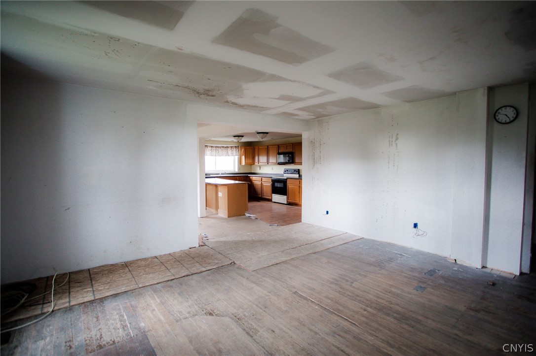 29031 Stony Point Road Cape Vincent, NY 13618 - Photo 14 of 41