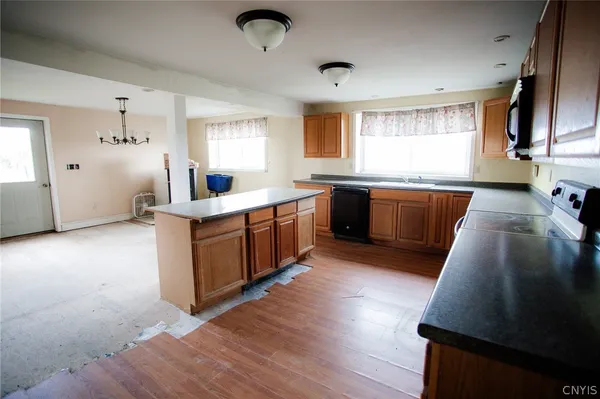 $158,000 | 29031 Stony Point Road, Cape Vincent, NY 13618