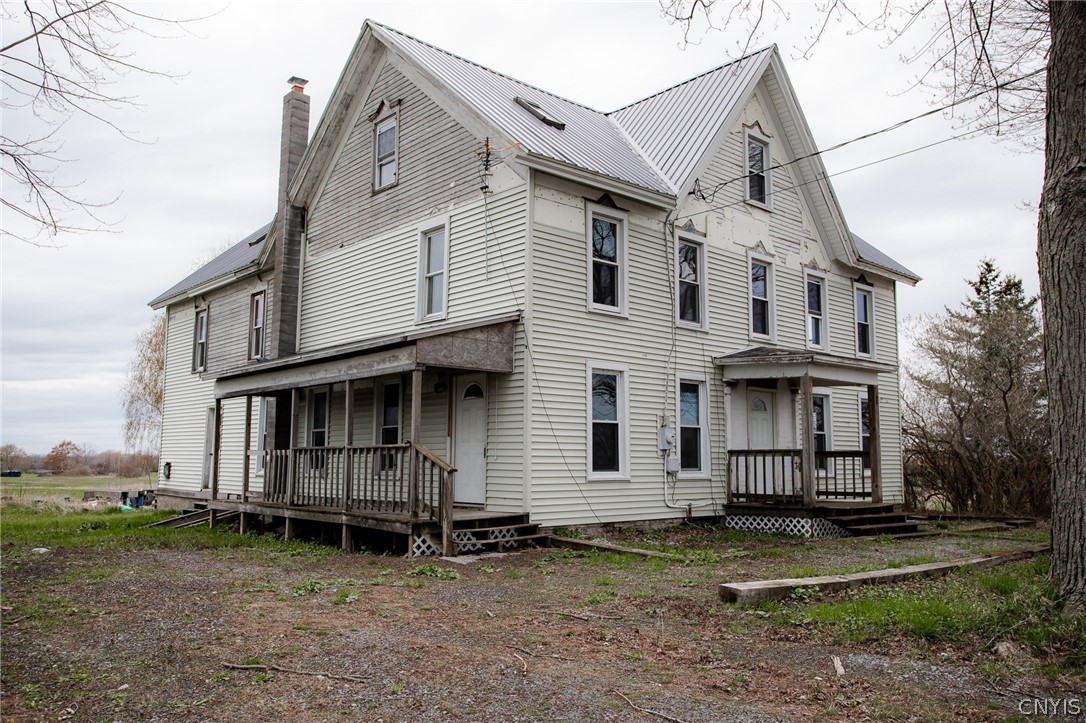 29031 Stony Point Road Cape Vincent, NY 13618 - Photo 2 of 41