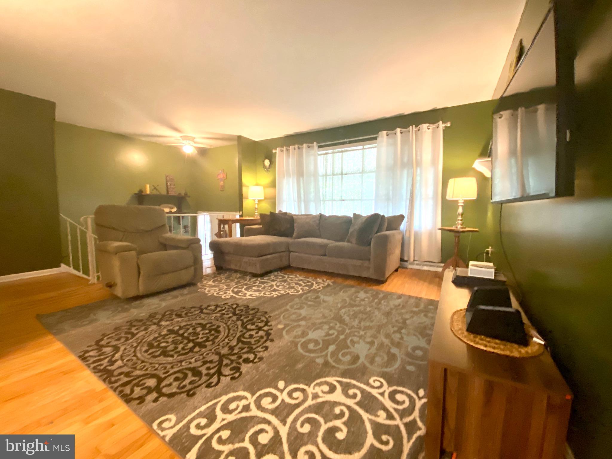 8 Fort Donelson Road Pennsville, NJ 08070 - Photo 4 of 18