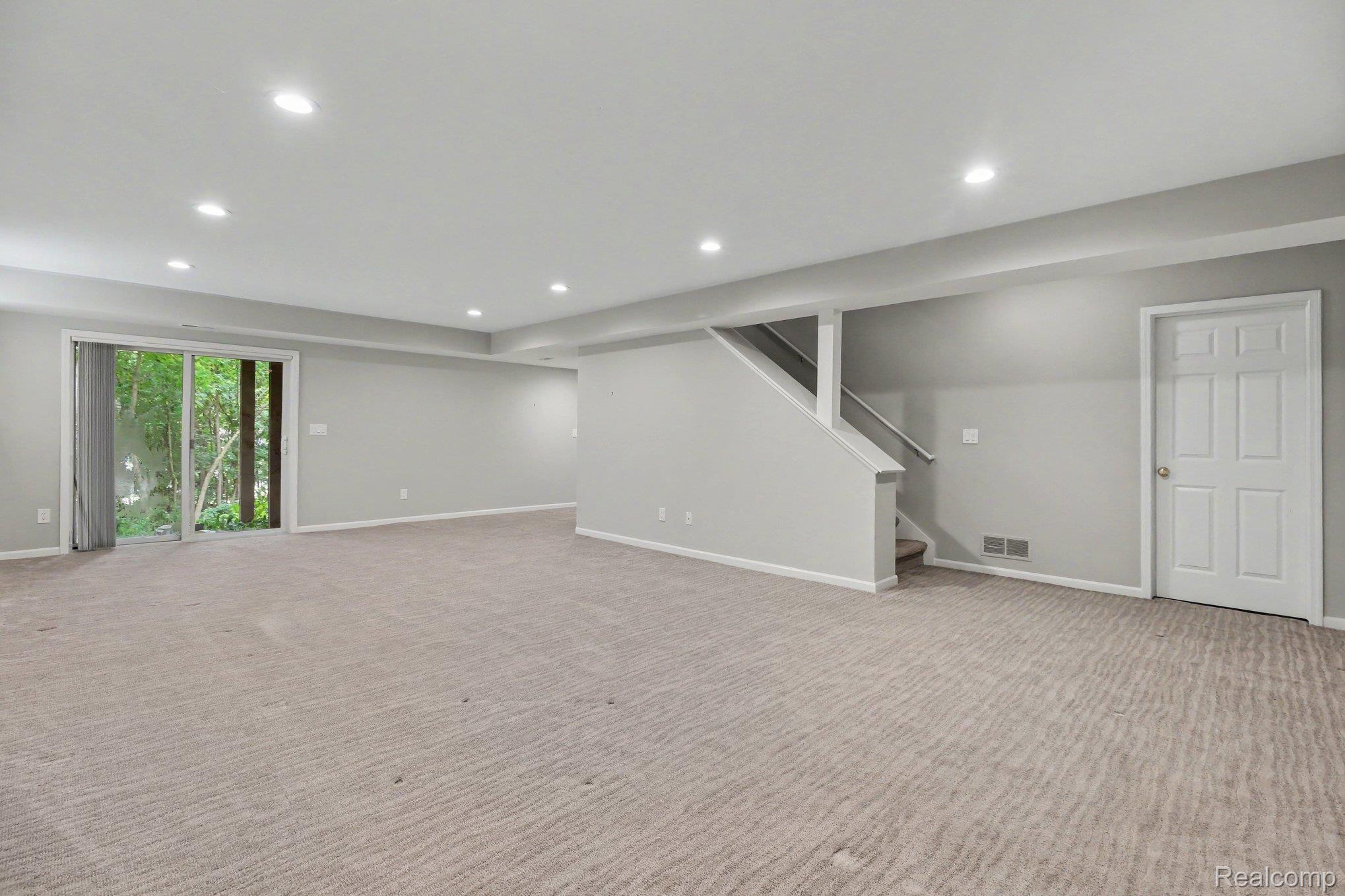 6573 Summit Ridge Court Clarkston, MI 48346 - Photo 15 of 24 011_file_4903.jpg