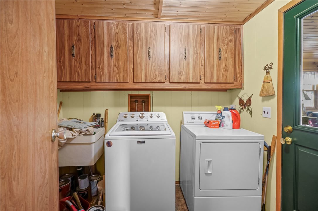 4 Leisure Way Coventry, RI 02816 - Photo 19 of 30