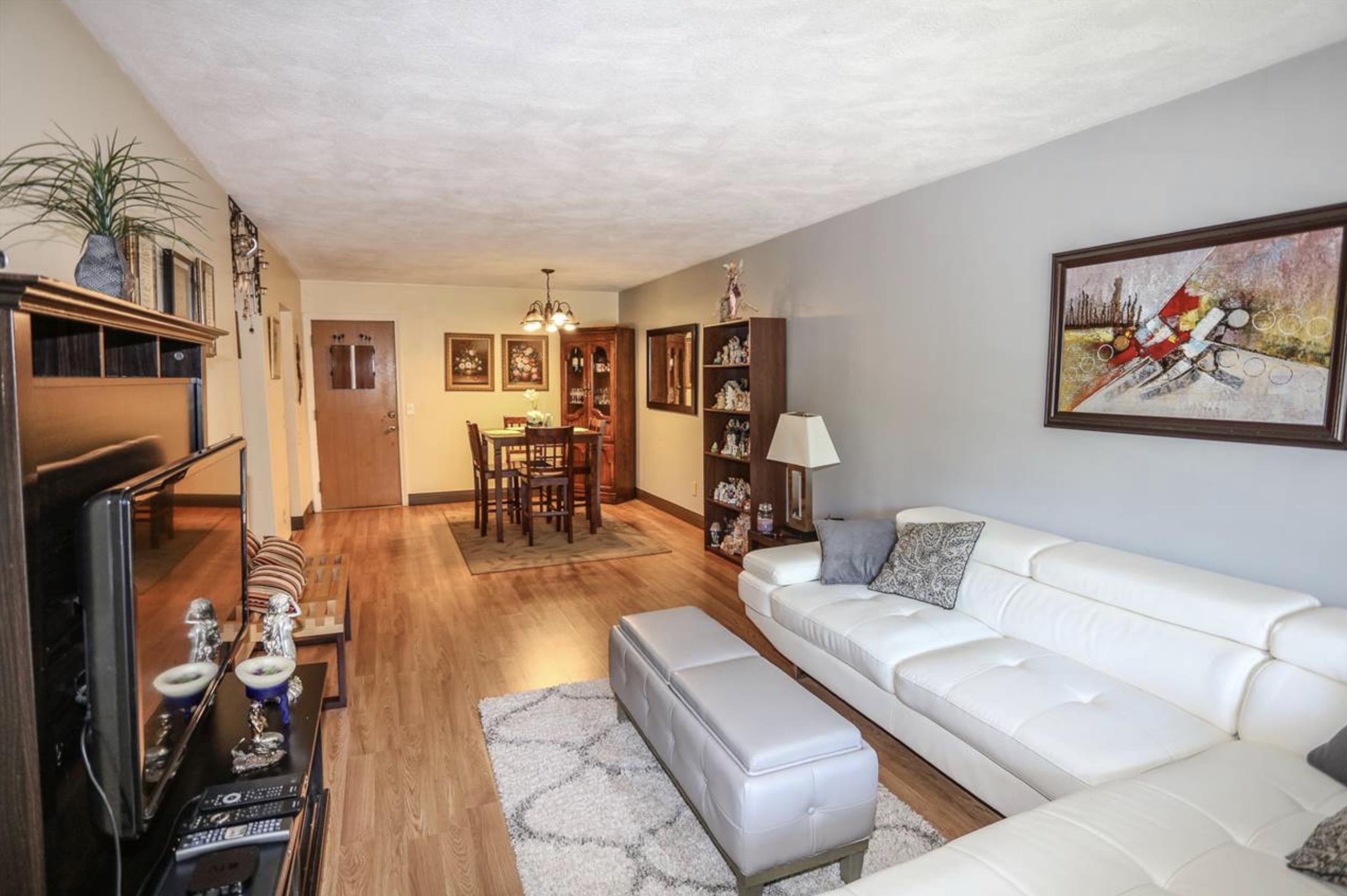 11 Strawberry Bank Road, Unit 17 Nashua, NH 03062 - Photo 2 of 22
