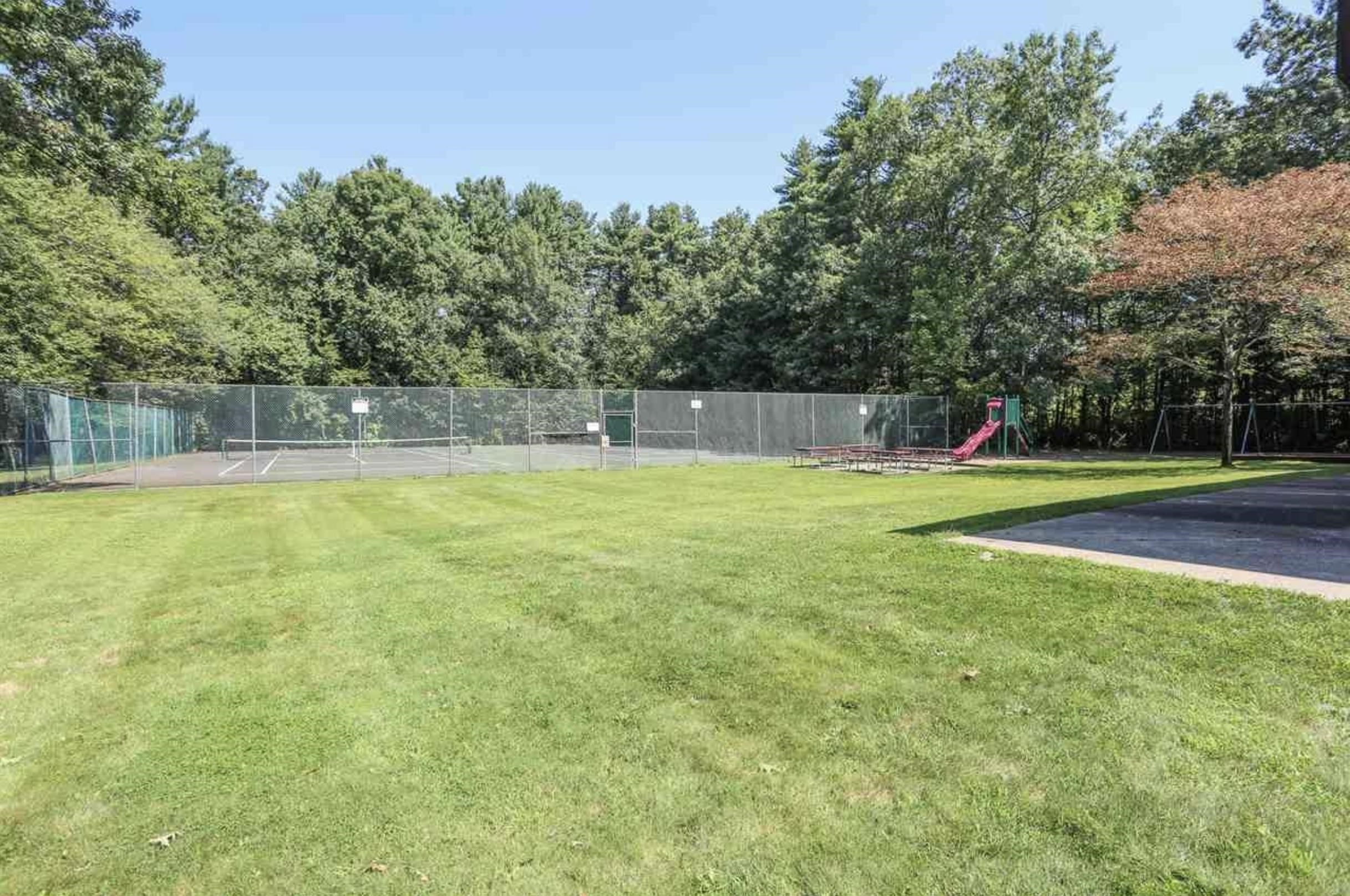 11 Strawberry Bank Road, Unit 17 Nashua, NH 03062 - Photo 21 of 22