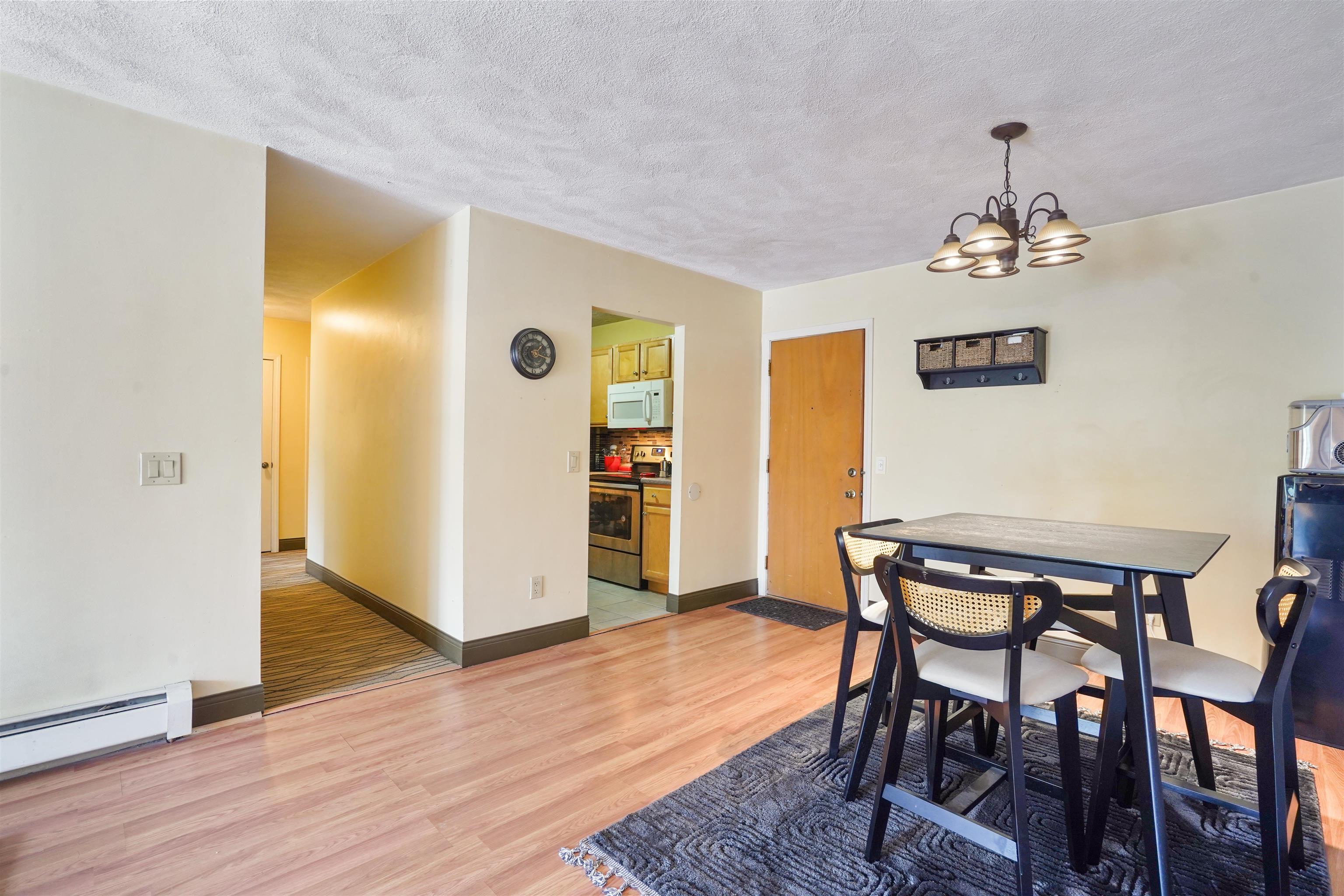 11 Strawberry Bank Road, Unit 17 Nashua, NH 03062 - Photo 5 of 22