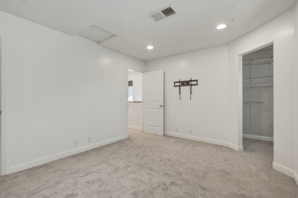 801 Nash Road, Unit B10 Hollister, CA 95023 - Photo 24 of 44 Gallery Image 24