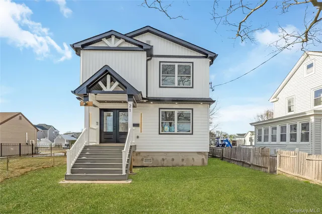 $1,275,000 | 21 Norman Avenue, Amityville, NY 11701