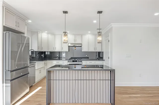 $1,275,000 | 21 Norman Avenue, Amityville, NY 11701