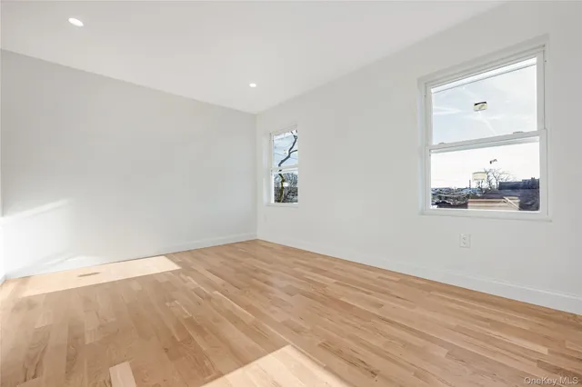 $1,275,000 | 21 Norman Avenue, Amityville, NY 11701