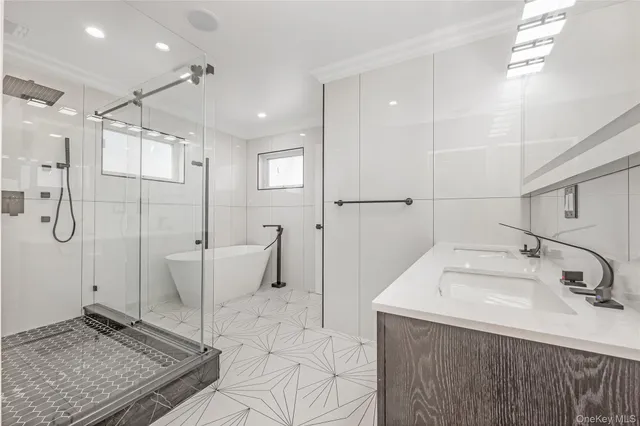 $1,275,000 | 21 Norman Avenue, Amityville, NY 11701