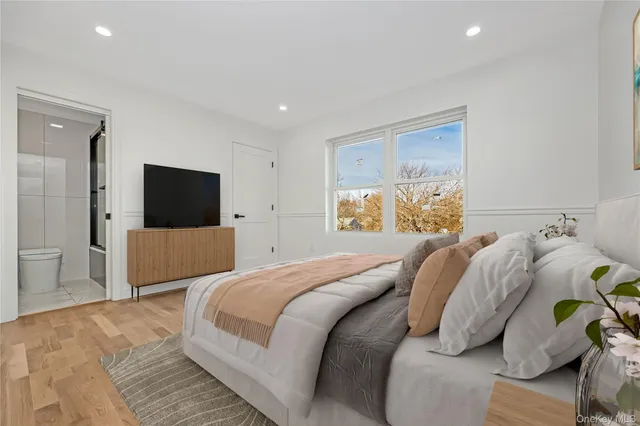 $1,275,000 | 21 Norman Avenue, Amityville, NY 11701