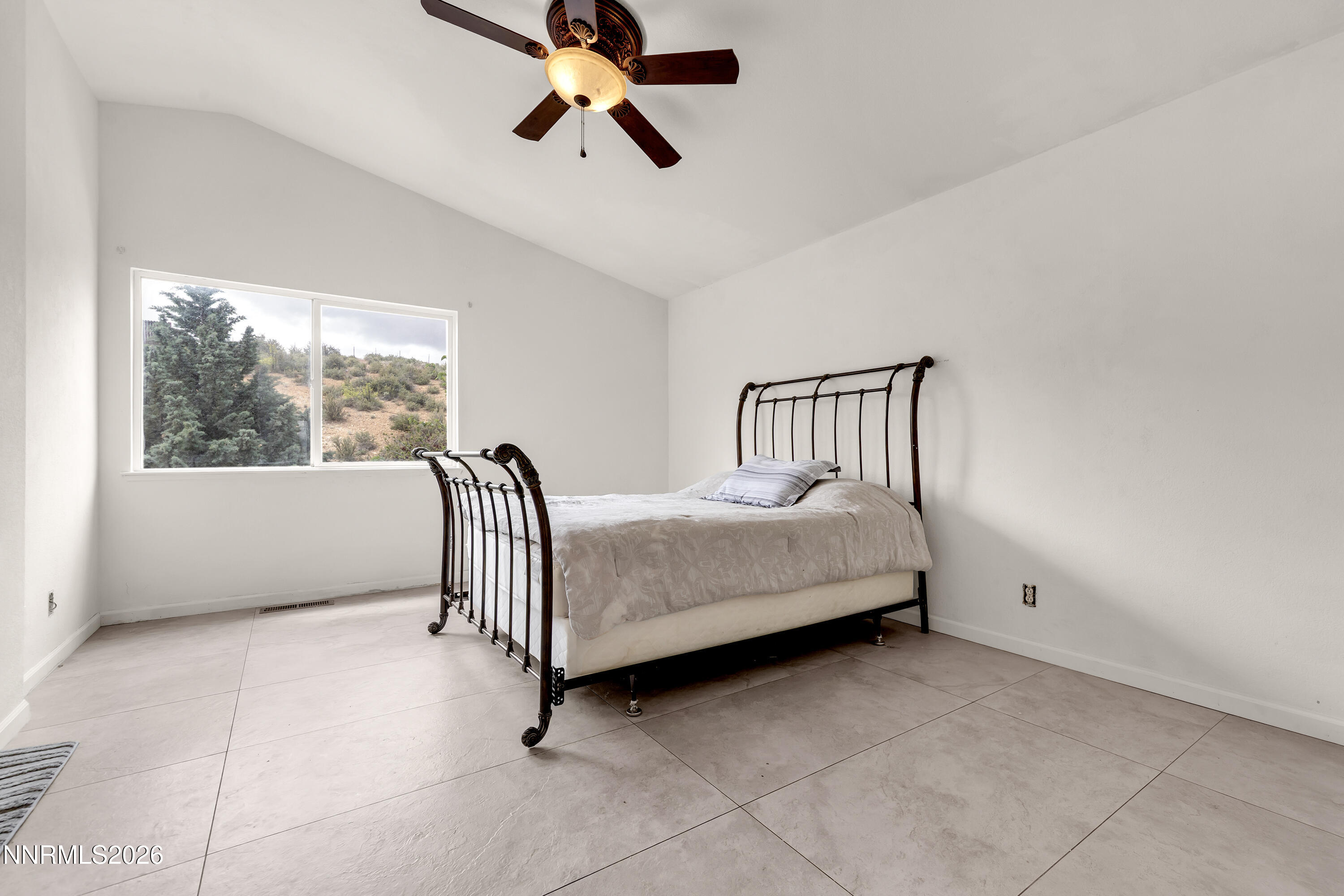 760 Burgundy Court Reno, NV 89506 - Photo 17 of 34 Burgundy760-016