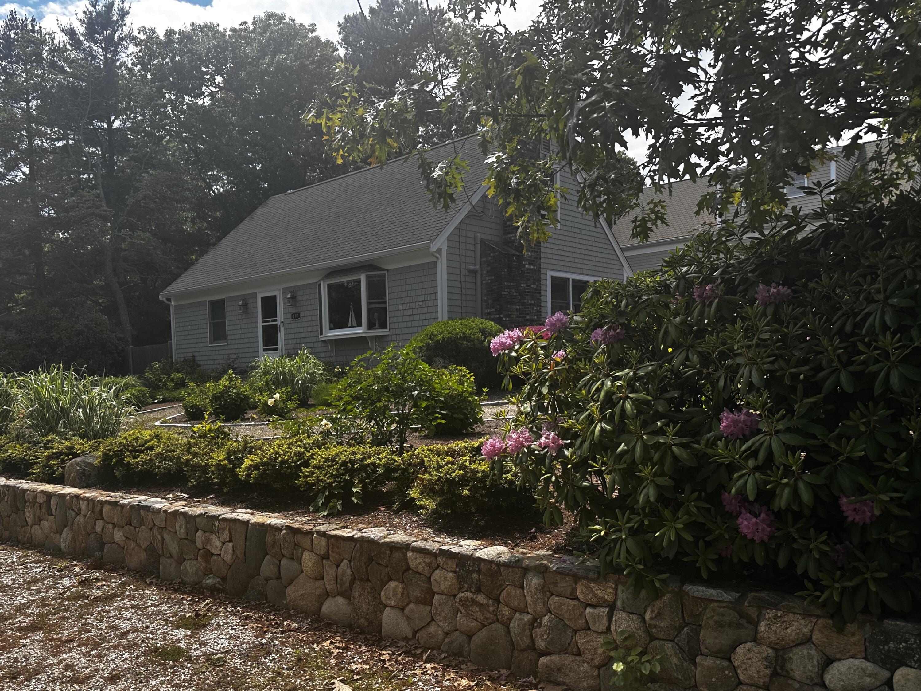 197 Monomoscoy Road Mashpee, MA 02649 - Photo 14 of 55 IMG_3118