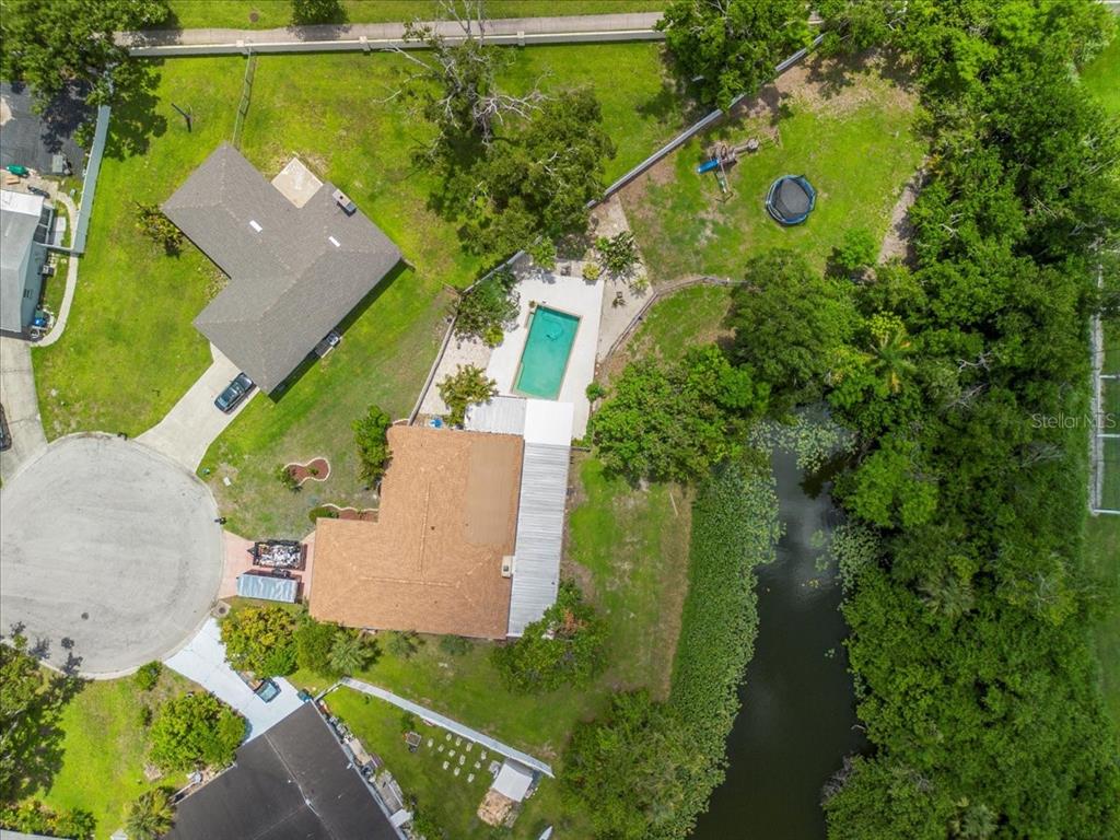 1302 Georgetowne Circle Sarasota, FL 34232 - Photo 28 of 28 an aerial view of a house