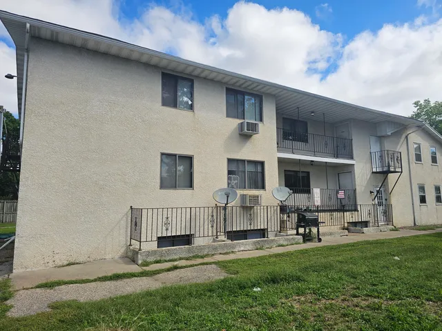 $799,000 | 1322 5th Avenue South, La Crosse, WI 54601