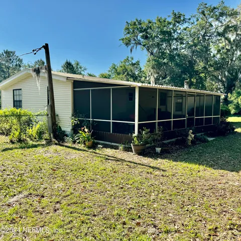 $142,900 | 105 George Avenue, Interlachen, FL 32148