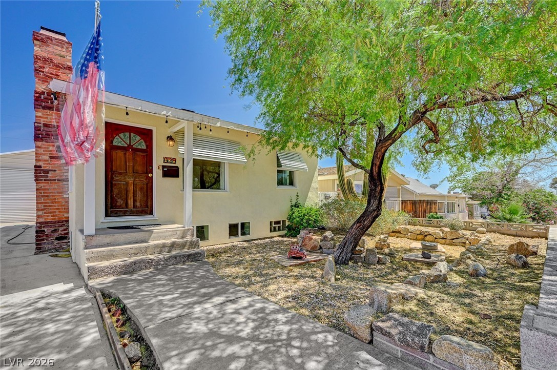 629 L Avenue Boulder City, NV 89005 - Photo 5 of 46 Welcome your guests