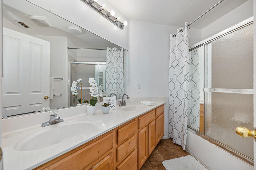 7828 Calzada Way Elk Grove, CA 95758 - Photo 47 of 58