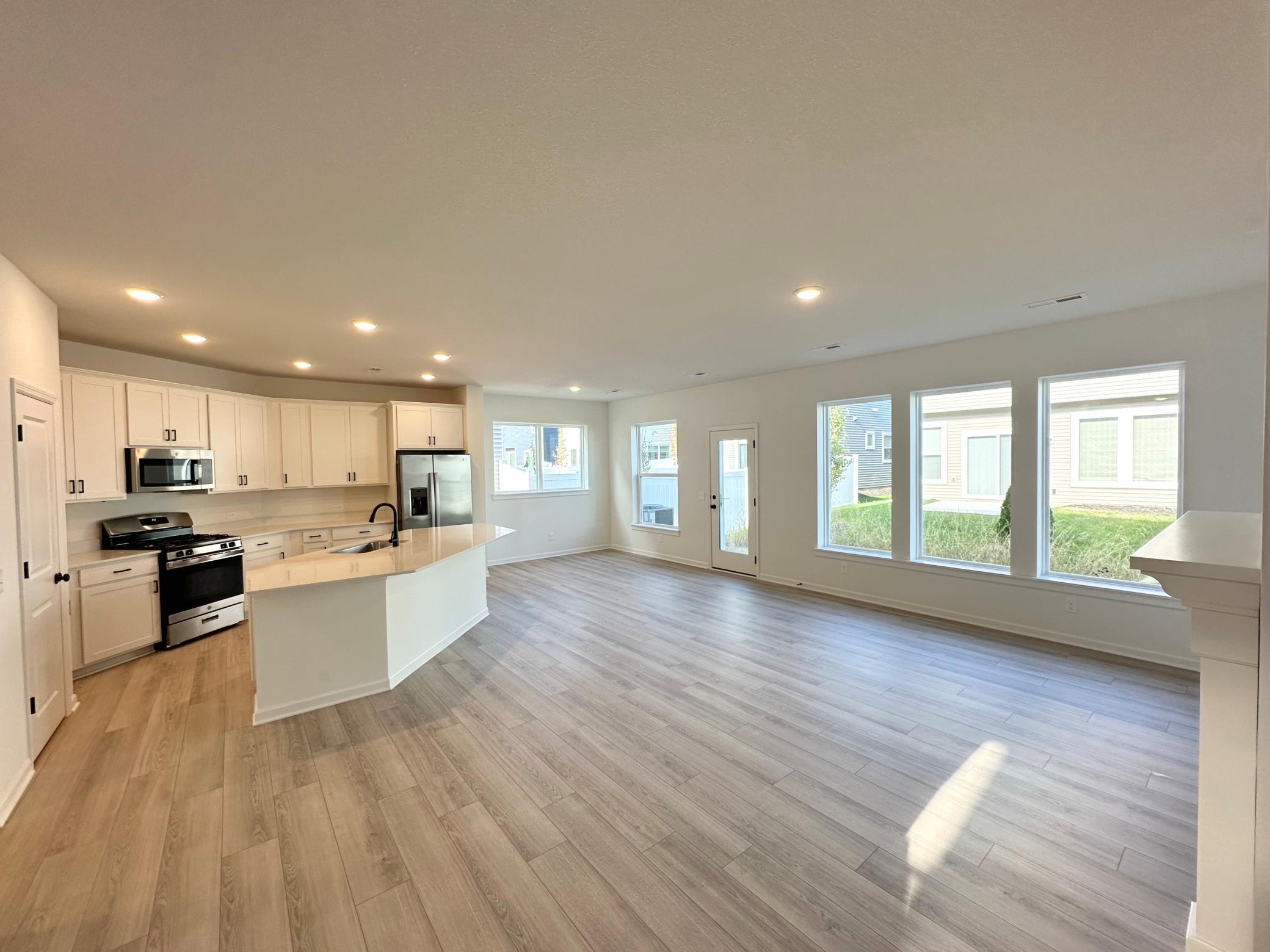 1139 150th Street West Rosemount, MN 55068 - Photo 3 of 11