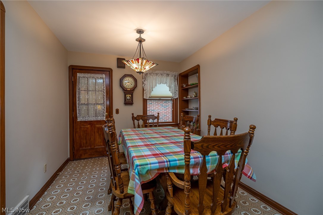 4477 Tiedeman Road Cleveland, OH 44144 - Photo 4 of 35 Gallery Image 4