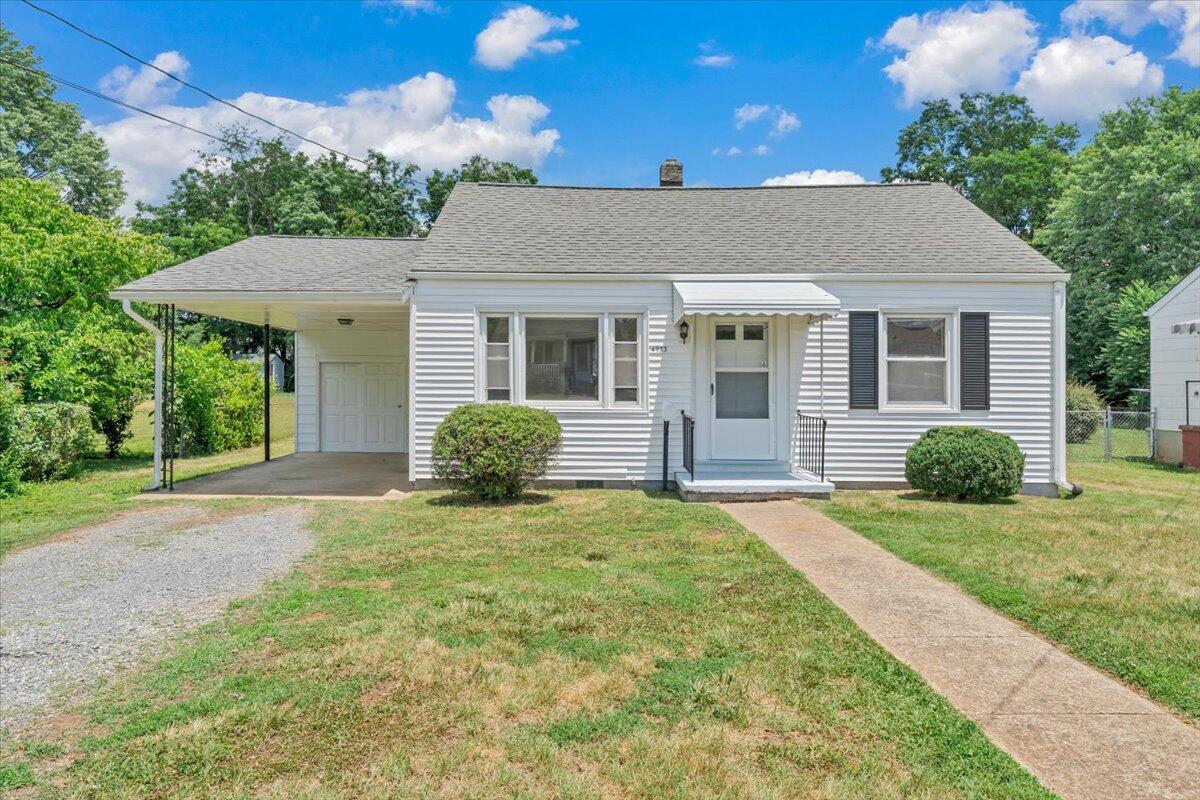 4933 Hildebrand Road Northwest Roanoke, VA 24012 - Photo 1 of 29 01-MIB04611