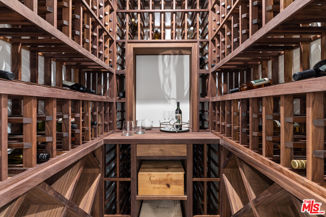 1620 Electric Avenue Venice, CA 90291 - Photo 19 of 24 a view of building from balcony