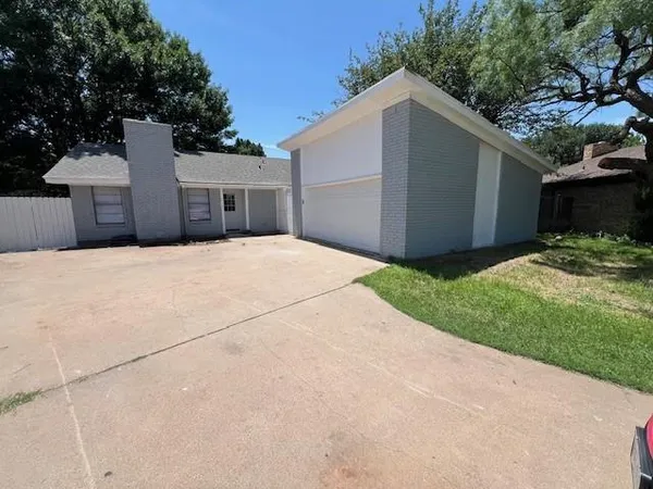 $2,495 | 4826 Stonecrest Court, Abilene, TX 79606