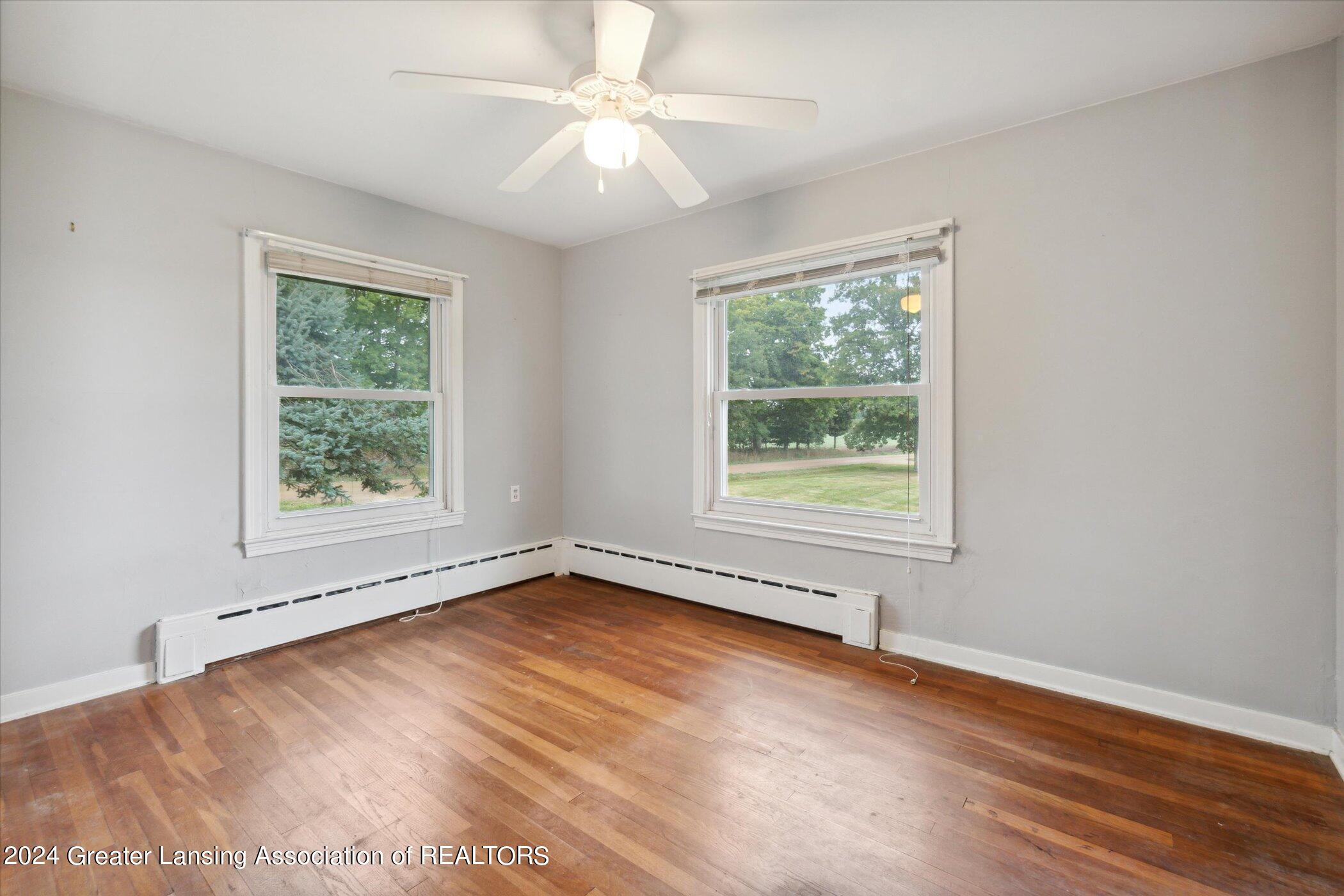 3907 South Grove Road St. Johns, MI 48879 - Photo 13 of 29 16-3907-S-Grove-Rd-St-Johns-MI-48879-Win