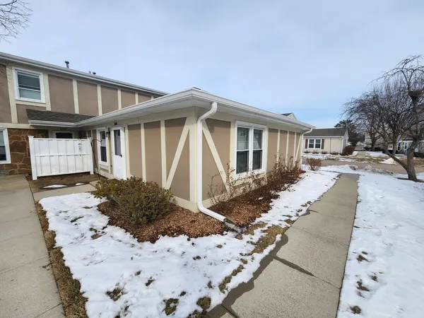 $2,500 | 1020 Brunswick Harbor, Unit 5001, Schaumburg, IL 60193