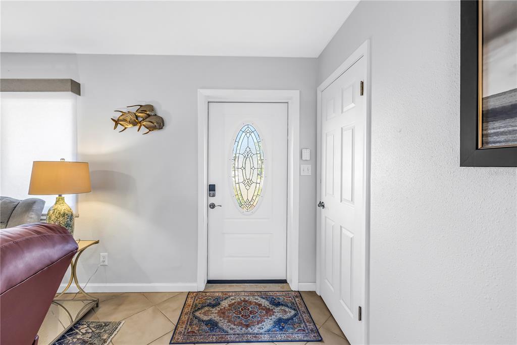 1335 Fundy Road Venice, FL 34293 - Photo 5 of 45