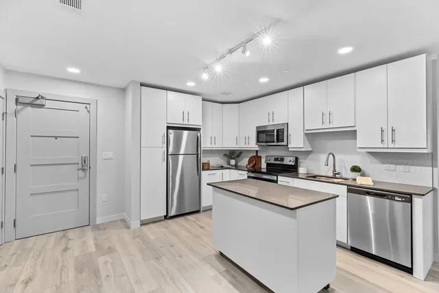 $3,150 | 344 Driftway, Unit 101D, Scituate, MA 02066