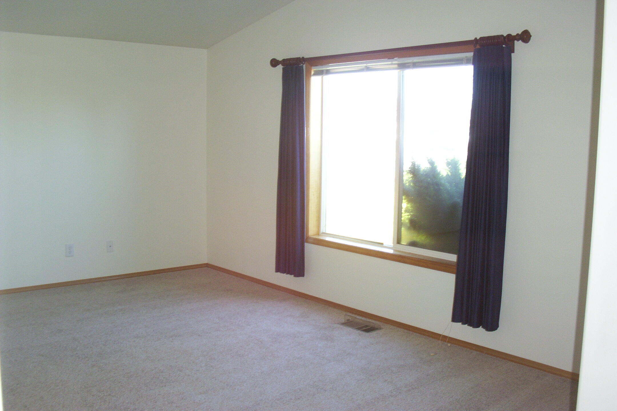 513 Center Ridge Drive Culver, OR 97734 - Photo 14 of 34 DCP_4300
