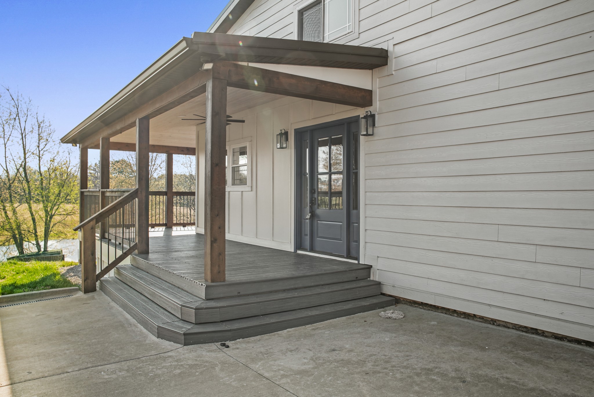 20 Zinker Road Lawrenceburg, TN 38464 - Photo 26 of 39 a front view of a house with a porch