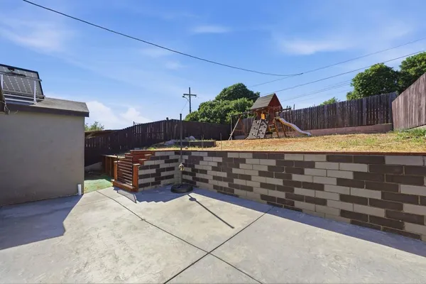 $825,000 | 5260 La Paz Drive, San Diego, CA 92114
