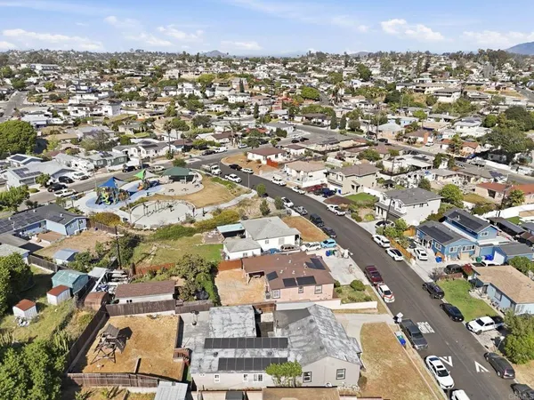 $825,000 | 5260 La Paz Drive, San Diego, CA 92114