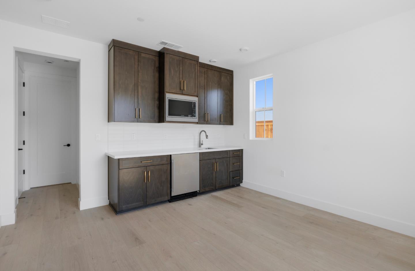 7384 Ailes Court Gilroy, CA 95020 - Photo 8 of 22