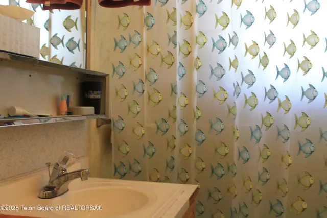 $125,000 | 216 East Birch Creek Drive, La Barge, WY 83123