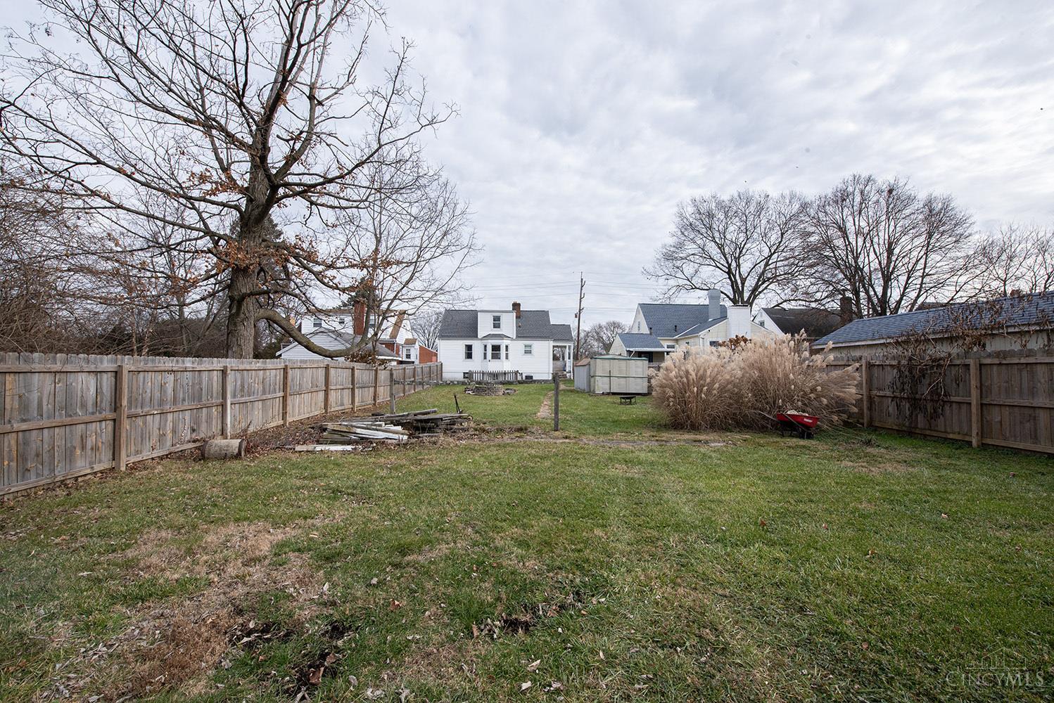 324 Cameron Road Springdale, OH 45246 - Photo 29 of 33