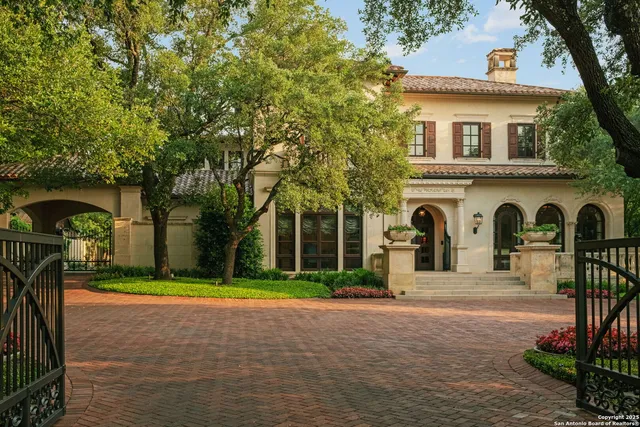 $6,900,000 | 200 Geneseo Road, Terrell Hills, TX 78209