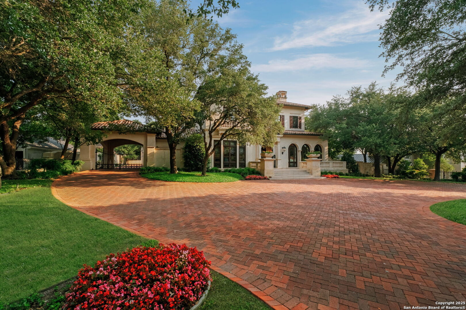 200 Geneseo Road Terrell Hills, TX 78209 - Photo 2 of 69